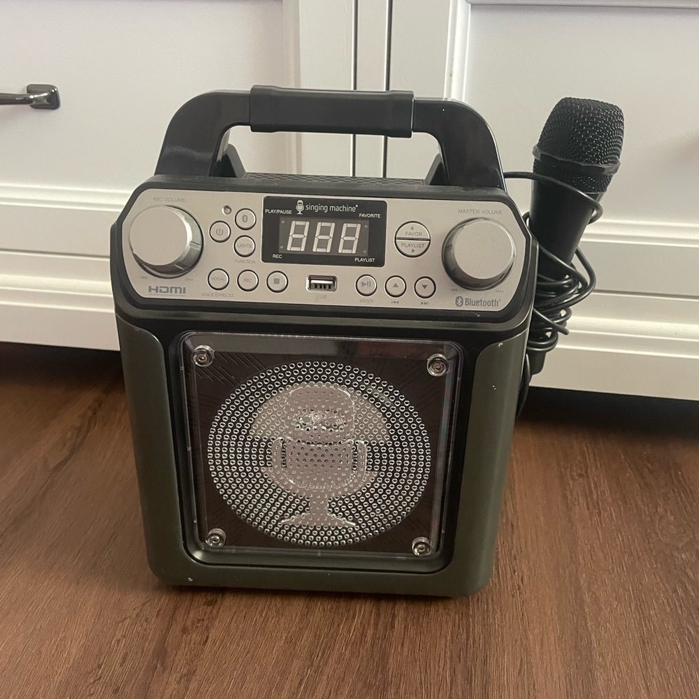 Singing machine mini karaoke system
